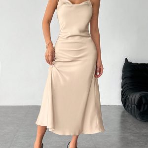 Solid Color Swing Collar Long Satin Satin Suspender Dress Suitable For Dates