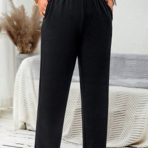 Plus Size Solid Color Elastic Waist Pocket Casual Straight Leg Pants