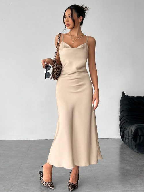 Solid Color Swing Collar Long Satin Satin Suspender Dress Suitable For Dates