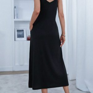 Women's Solid Color Spaghetti Strap Pocket Simple Long Casual Dress