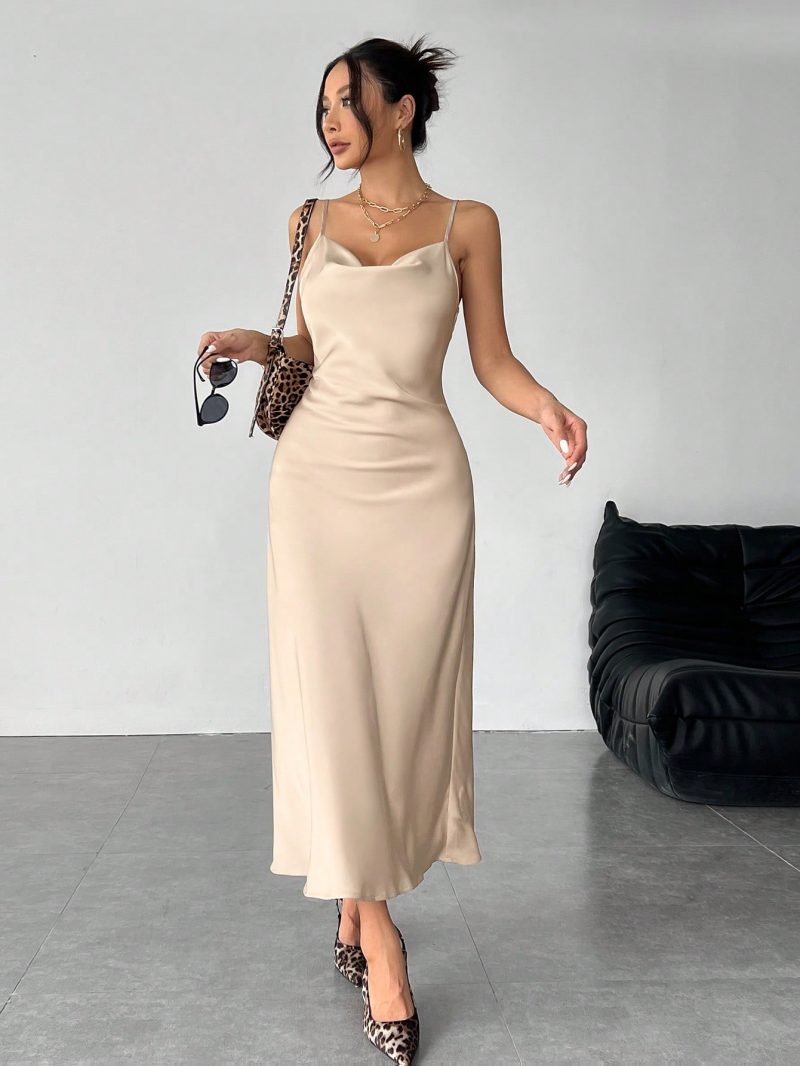 Solid Color Swing Collar Long Satin Satin Suspender Dress Suitable For Dates